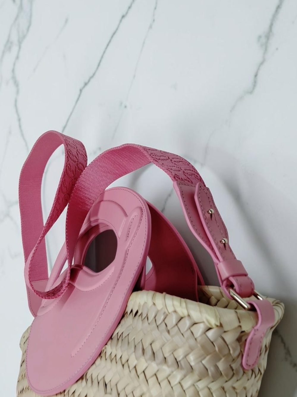 Christian Louboutin Loubishore Pink Leather Straw Basket Tote Bag Strap - Picture 5 of 10
